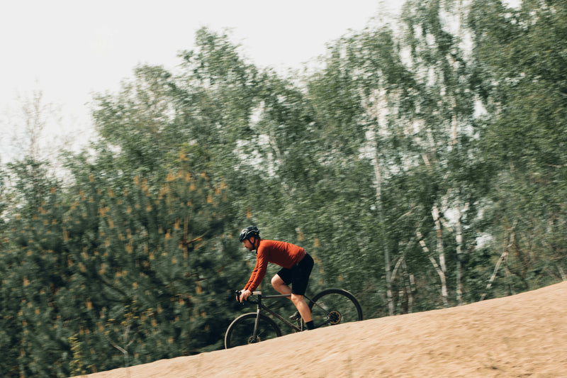 Men‘s - VELOZIP LS Sub Radtrikots 2nd Edt. Blue NIghts Brandy Brown Frühjahr Essentials Gravel190 Herbst & Winter Styles Herbst / Winter Herren309 L M Men Merino Merino187 Moonless Night Mountainbike206 Radtrikots193 Recycled Polyamide Road & Gravel205 S spo-default spo-disabled spo-notify-me-disabled SUB - Loose - Trail Cut Urban & E-Bike207 Winter-Guide XL XXL