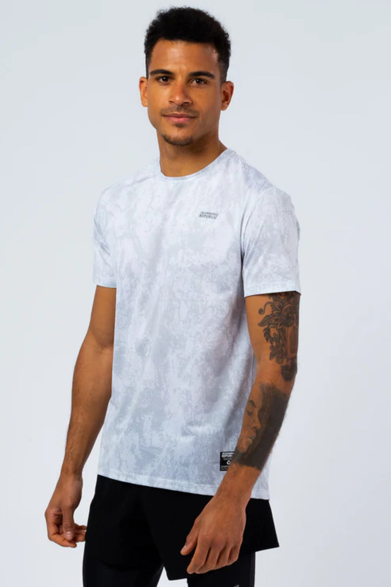 Men's Essentials Tee 2.0 - running out of time