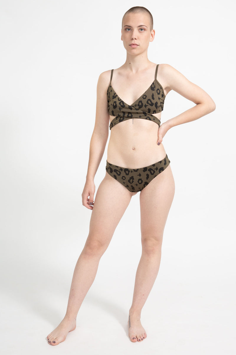 Arpoador Bottom Reversible in Green Leopard / Moss