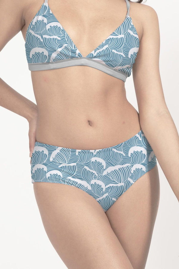 Amami Bikini Bottom Reversible in Ocean Waves / Light blue