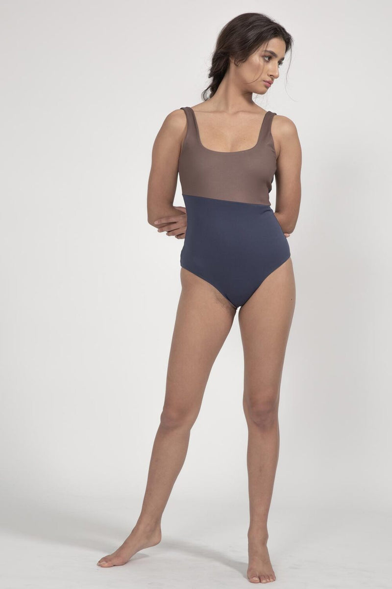 Langeoog Swimsuit Reversible in Midnight Blue/Mocha