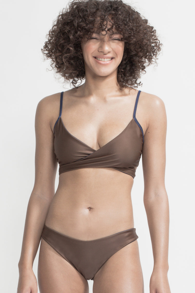 Arpoador Top Reversible in Dark Blue / Solid Brown