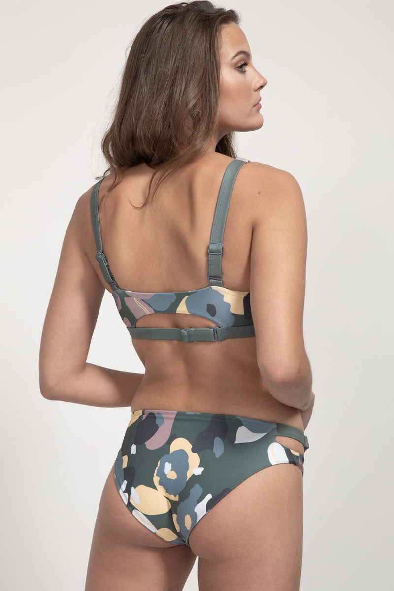 Caparica Bikini Top Reversible in Green Wildflower / Daisy