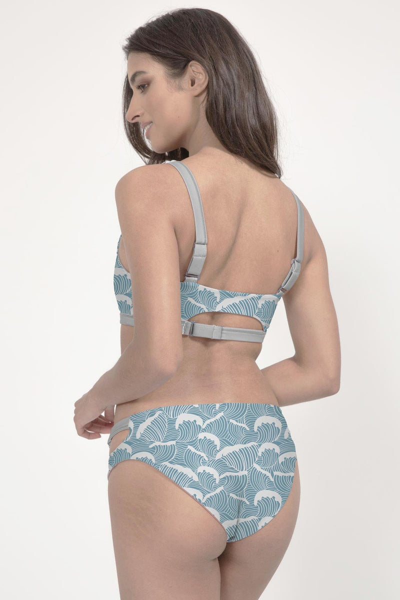 Caparica Bikini Top Reversible in Ocean Waves / Light Blue