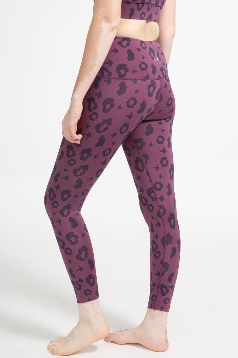 High-Rise Leggings in Lila Leopard