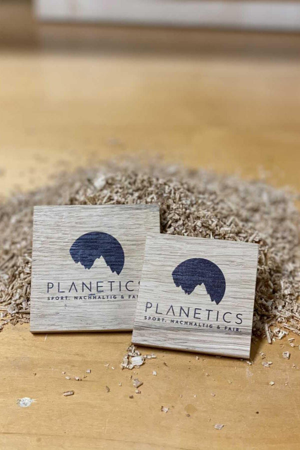 PLANETICS Gutschein aus Holz