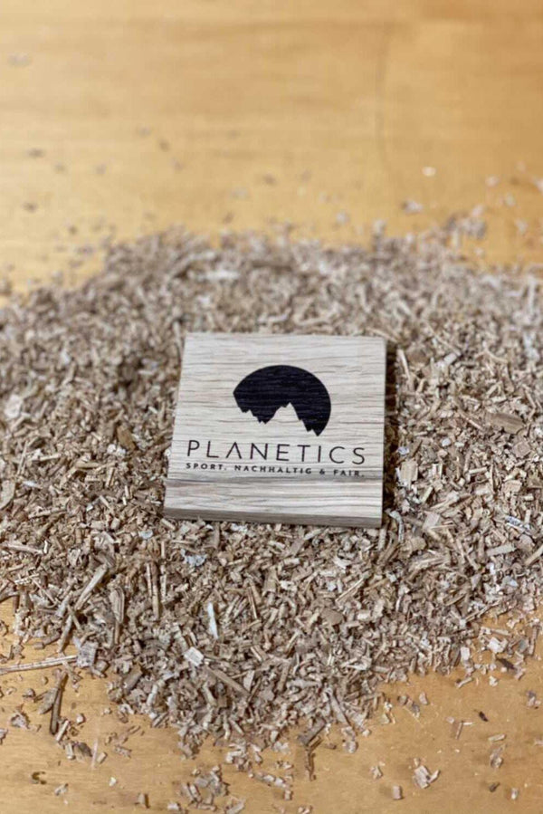 PLANETICS Gutschein aus Holz