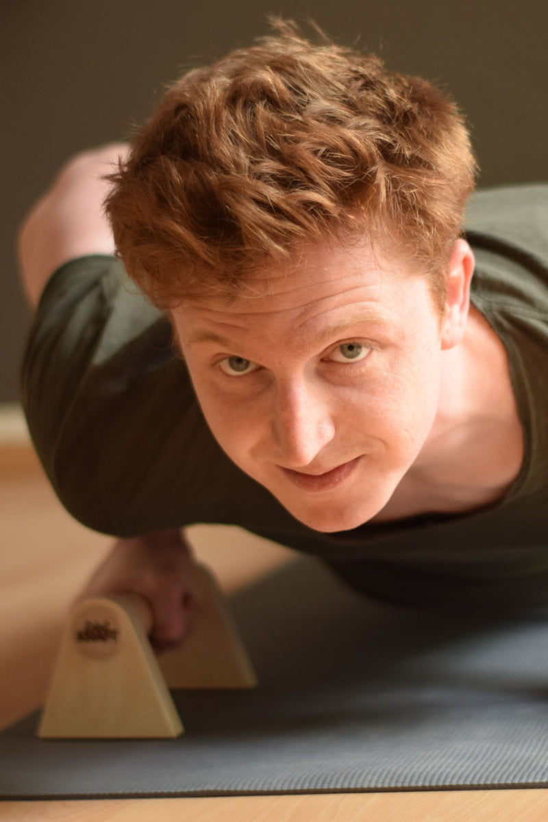 Handstand- und Liegestützgriffe